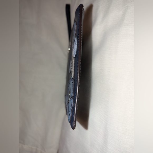 Michael Kors Wristlet Nouveau Floral Leather Embossed Large Zip Navy Multi VGUC - Picture 4 of 13